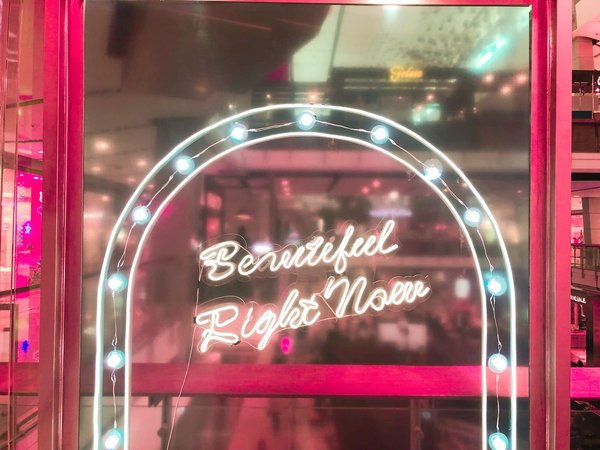 Pourquoi opter pour une enseigne lumineuse LED ?